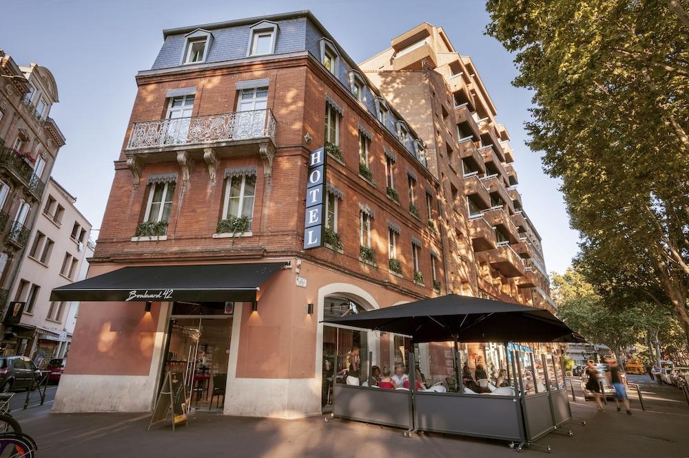 Le Cousture Hotel